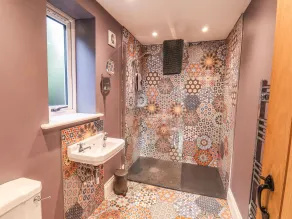 The Stables - Bathroom