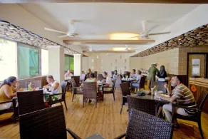 Kaani Beach Hotel - Restaurant