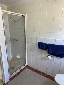 Broken Hill Outback View Holiday Park - Bathroom