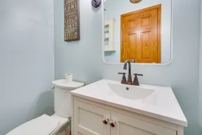 Elegant Pataskala Home w/ Hot Tub & Fire Pit! - Bad