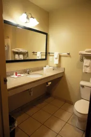 SureStay by Best Western Salem - Badrum