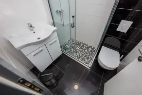 All Saints Suites B&B Kastela - Baño