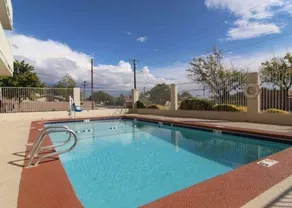 Rodeway Inn Albuquerque West - Pool
