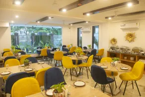 Posh Residency - Restaurant