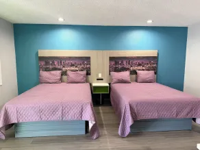 Hi-Way Host Motel - Chambre