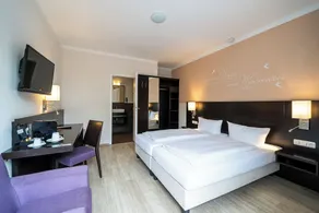 SleepBEEONE Wilhelmshaven - Room