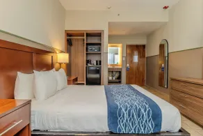 Comfort Inn & Suites - Habitación