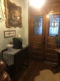 Trails End Bed and Breakfast - Entrada (vista interna)