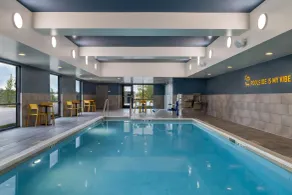 Home2 Suites By Hilton Ames - Piscina