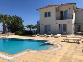 Villa Green Palace, Private Pool, Sea & Mountain Views , Spacious & Beautiful - Piscina