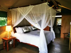 Little Africa Safari Lodge - Quarto