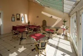 Aparthotel Landau an der Isar - Lobby sitting area