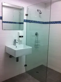 Original Backpackers - Bathroom