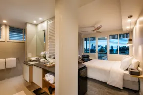 Heart Hotel and Gallery Whitsundays - Room