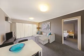 Adina Apartment Hotel Sydney Surry Hills - Room