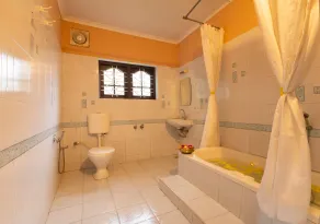 Misty Heights by The Sanihara - Bathroom