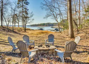 Lake Haven on Lake Hartwell: Cozy 2BR Apt - Interior