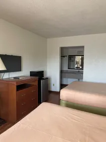 Relax Inn & Suites - Chambre