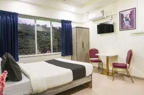 FabHotel Vardhan Plaza - Chambre