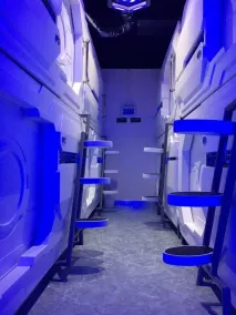 Zhuhai Dreamers Capsule Hotel - Room