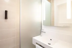 B&B HOTEL Brest Centre Port de Commerce - Salle de bain
