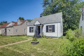 Gary Vacation Rental ~ 5 Mi to Lake Michigan! - Interior