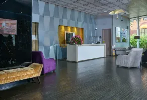 Hotel 100 Luxury Suites by Preferred - Reception