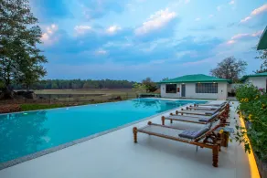 The Riverwood Forest Retreat-Kanha - Pool