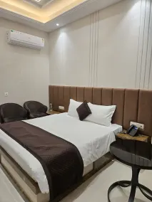 Shri Sangam Hotel - Habitación