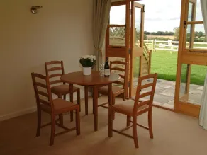Hook Farm Cottages - Diverse