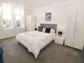 Number 4 Westmoreland - Room