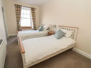 Hare &amp; Hounds House - Room