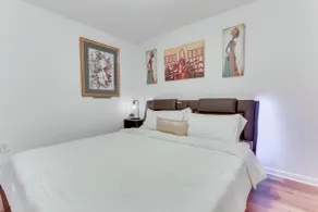 Cozy Inwood Apartment: History, Hiking & Wine! - Interior