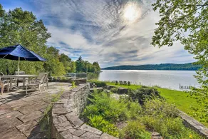 Stunning Vermont Cabin w/ Private Lake Access - Interiør