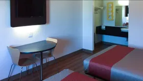 Motel 6-North Richland Hills, TX - Rum
