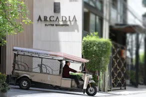 Arcadia Suites Ploenchit Bangkok - Reception