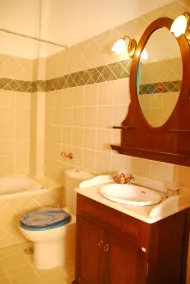 Spitaki - Badezimmer