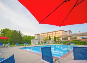 Chester Hotel and Conference Center - Pool