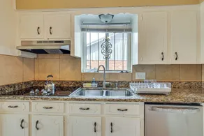 Quiet Houston Home w/ Porch - Near Park & Trails! - Innvendig