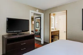 Homewood Suites Melville - Room