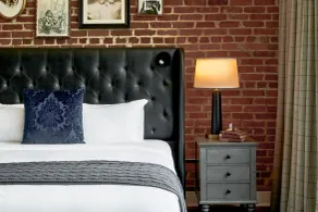 The Foundry Hotel Asheville, Curio Collection by Hilton - Chambre
