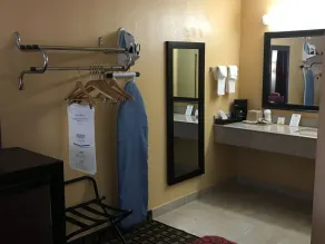 Days Inn by Wyndham Sarasota Bay - Chambre