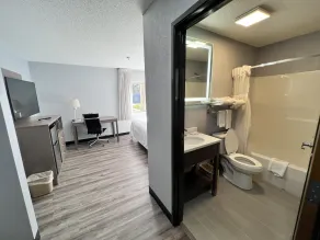 Clarion Pointe on the lake Clarksville-South Hill West - Habitación
