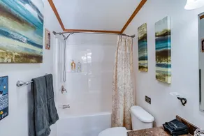 Cozy Home w/ Playground: Near Hunter Ski Resort! - Badezimmer