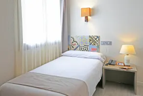 Tudel - Room
