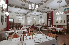 The Elgin Norkhill - Heritage Resort and Spa - Restaurant