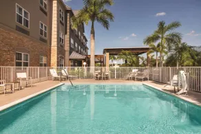 Country Inn & Suites by Radisson, Bradenton-Lakewood-Ranch, FL - Piscine