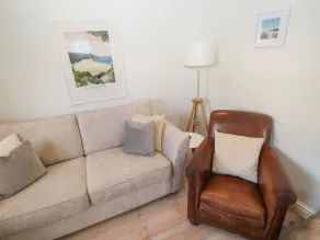 Wrens Nest - Interior