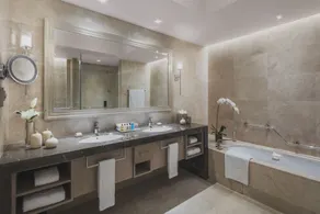 Shangri-La Residences The Fort, Manila - Salle de bain