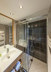 Hôtel Foch, Tarbes - Salle de bain
